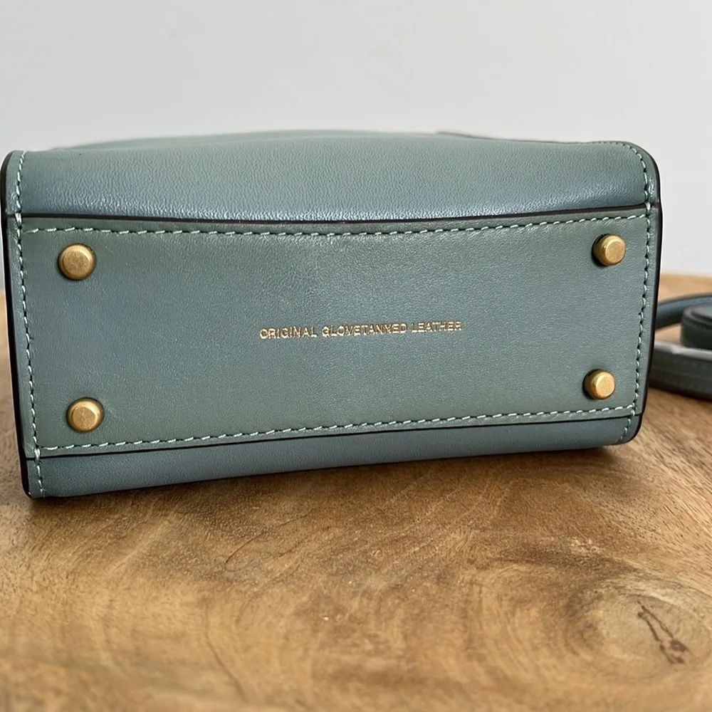 NWT Coach Cashin Mini Tote Top Handle Crossbody in Sage Glovetanned Leather - Picture 3 of 16